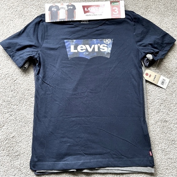 NWT Levi’s youth bundle of three short sleeve logo tshirts - Picture 1 of 11